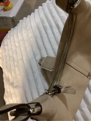 Vintage Beige pebble Coach Soho bag thumbnail 8