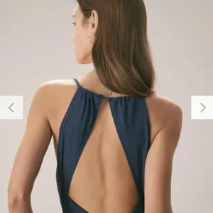 RIHOAS Previous Next The Navy Cowl Neck Cutout Back Maxi Dress 22 thumbnail 3