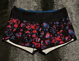 Womens sz10 Lululemon Run Times Shorts-Dandy Digie Multi/Black thumbnail 1