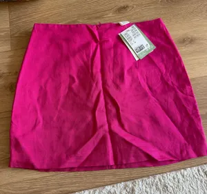 H&M Skirt thumbnail 1