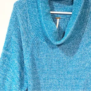 Free People Edessa Blue Sweater‎ Off Shoulder Knit Size Small thumbnail 3