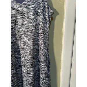 MPG Women's Size Medium Marled Performance Dress Purple Black V-Neck Sleeveless thumbnail 6