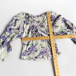 Anthropologie White Purple Floral Balloon Sleeve Crop Top XS thumbnail 9