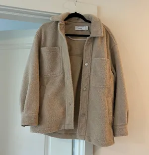 Sherpa fleece shacket jacket beige oversized thumbnail 1
