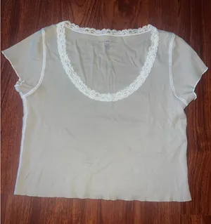 Brandy Melville Top thumbnail 1
