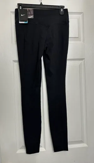 Nike lacrosse ladies tights are a Size small. thumbnail 6