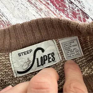 Vintage “Steep Slopes” Snowflake Sweater Tan Size M thumbnail 5