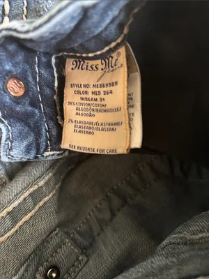 VTG Miss Me Mid~Rise Distressed Boot Cut Jean Sz 32 Embellished Embroidered Blue thumbnail 7
