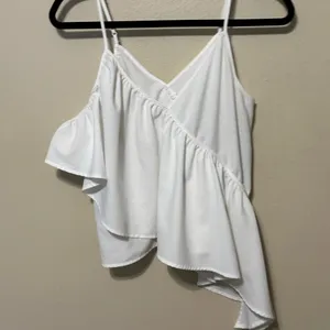 Line‎ & Dot Revolve Marlien Asymmetrical Top Size Small thumbnail 4
