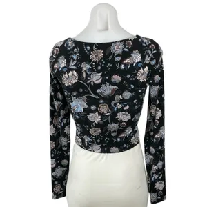 Aritzia Wilfred Women Black Floral Long Sleeve Square Neck Knit Crop Top Size S thumbnail 3