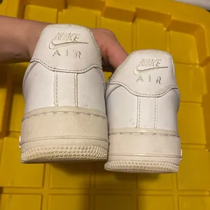 Nike Air Force 1 Low White Leather Sneakers Classic 90s 2000s Streetwear 7.5 Y2K thumbnail 9