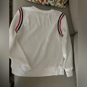 Old Navy Retro Sweatshirt- new without tags thumbnail 4