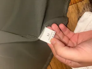 Green button down Size M thumbnail 2