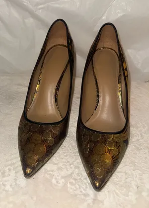 Hazel Pointed Sam Edelman Toe Pumps thumbnail 1