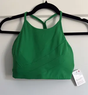 Lululemon Size 6 Flow Y Wrap Front High Neck Bra in Green thumbnail 1
