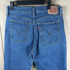 Levis Wedgie Straight Jeans Womens Size 31x28 Distressed Button Fly Medium Wash thumbnail 5