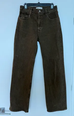 Abercrombie 90s Relaxed High Rise Brown Jean in Size 27 thumbnail 1