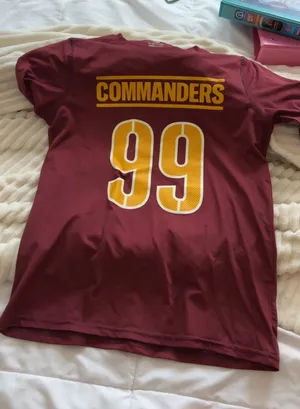 nfl commanders jersey  thumbnail 1