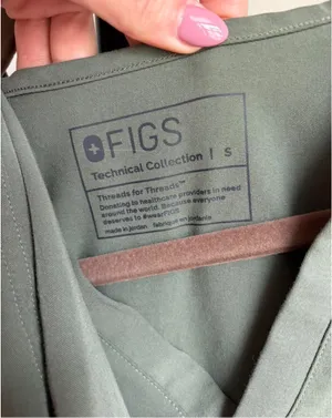 FIGS Scrubs Set thumbnail 2