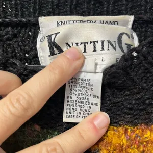 Vintage Knitting needles Hand Knit Quilt Pattern Fuzzy Crewneck sweater size M thumbnail 5
