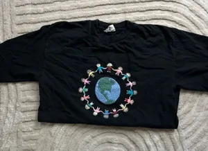black world t shirt Size XL thumbnail 1