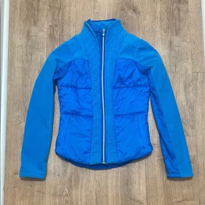 LULULEMON | Woman's Beaming Blue St.‎ Moritz Quilted Fleece Jacket, Size 4 thumbnail 2