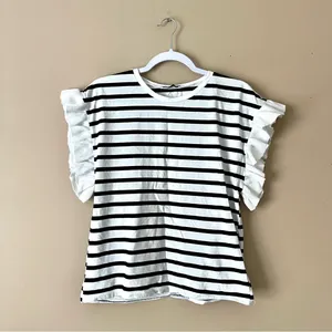 ZARA | Black White Striped Ruffle Sleeve Boxy Tee Sz M thumbnail 3