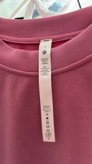 Lululemon Softstreme NWOTs size 2 thumbnail 5