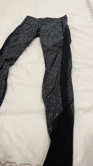 Lululemon Leggings sz 4 thumbnail 4