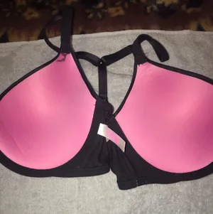 Victoria's Secret Bra thumbnail 4