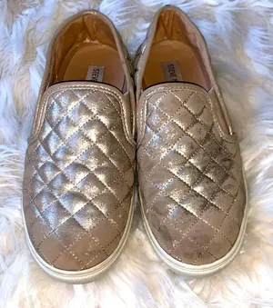 Steve Madden Women's Ecentrcq Shimmer Sneaker Size 7B thumbnail 1
