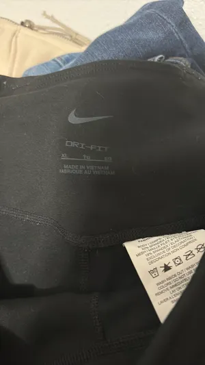 Black Nike Leggings Dri-Fit thumbnail 3