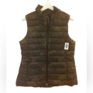 Old Navy Size Medium Frost Free Green Camouflage Quilted Puffer Vest NWT thumbnail 2