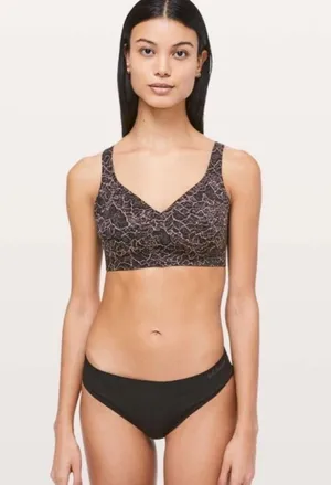 Lululemon Like Nothing Spanish Rose Black Sports Bra sz 34D thumbnail 1