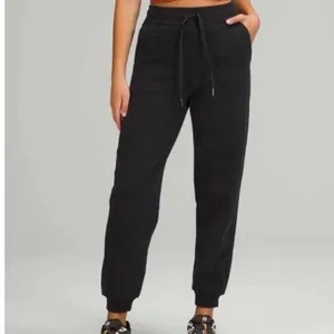 Lululemon Scuba High-Rise Joggers thumbnail 3