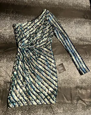 Womens XS NWT Lulus One Shoulder Sequin Mini Dress-party/cocktail/formal thumbnail 2