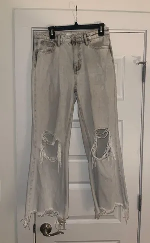Trina Destroyed Jeans Gray Size 6 thumbnail 3