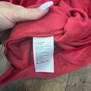 Tommy Bahama Women's Red Velour V-Neck Sweatshirt & Casual Pants Set Size Medium thumbnail 14