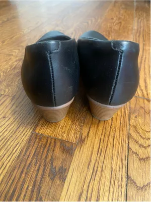 Clarks Sense35 Leather Low Heel Pumps Court Black Pointed Toe Quiet Luxury 9.5 M thumbnail 4