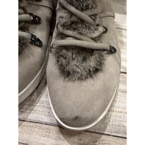 Kenneth Cole REACTION Women's Hum Along Faux Fur Bootie Alpine Lace Boot 8.5 thumbnail 4