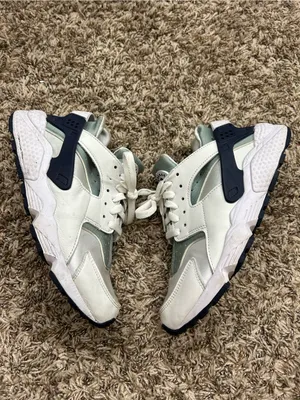 Nike Womens Air Huarache Photon Dust Mica Green Sz 9 thumbnail 5