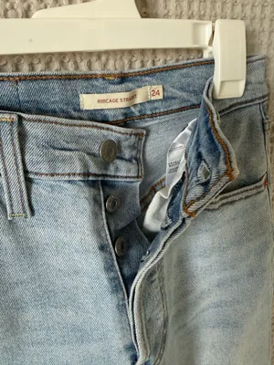 Levi's Ribcage Straight High Rise Jeans thumbnail 4