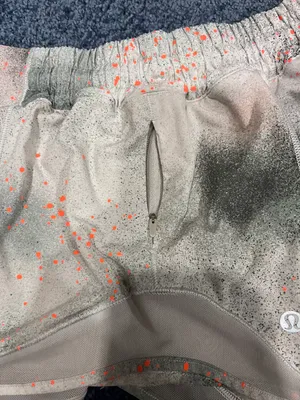 Lululemon Patterned Hotty Hot 2.5” Shorts thumbnail 5