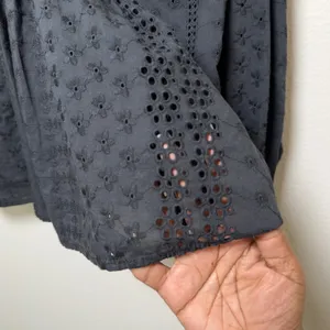 H&M Women Cotton Eyelet Top 12 Black Dark Cottage Embroidered Ethereal‎ Boho thumbnail 5
