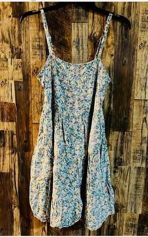 Old Navy Babydoll Floral Summer Dress w/ POCKETS size medium 35 length x 15 thumbnail 1
