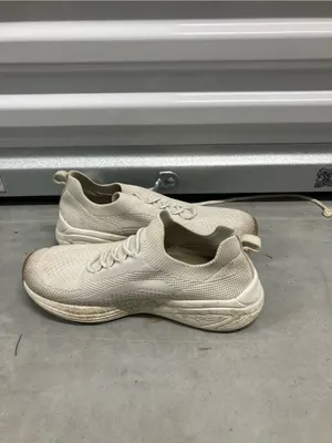 Bob Sport by Skechers Size 8 walking white thumbnail 5