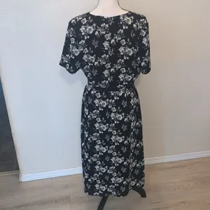 Downeast black grey floral criss cross v-neck maxi dress thumbnail 6