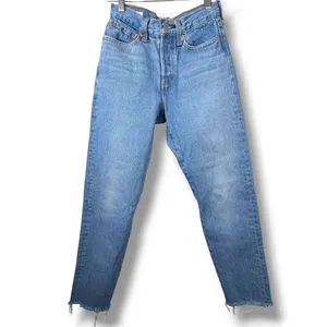 Levi's Medium Wash Denim Button Fly Wedgie Frayed Straight Ankle Jeans Size 24 thumbnail 2
