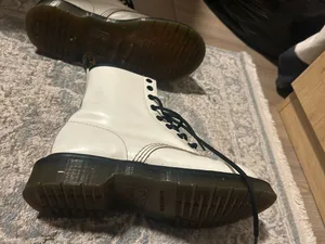 Dr. Martens thumbnail 7