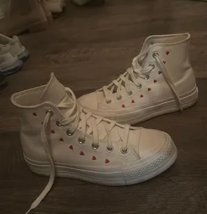Converse High-Top thumbnail 1